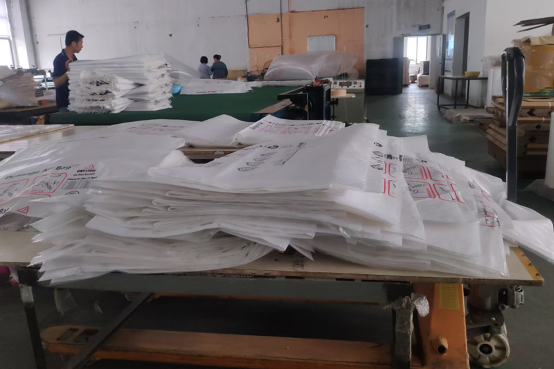 dunnage-air-bag-outer-bag-poly-woven-dunnage-bag