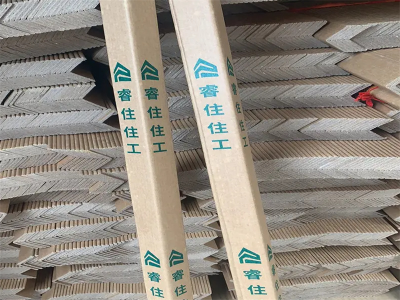 angle board with print