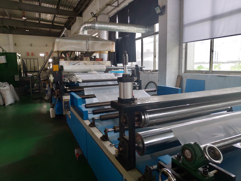 plastic-slip-sheet-machine