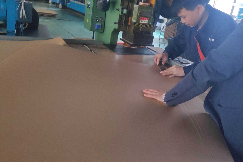 slip-sheet-corner-cutters