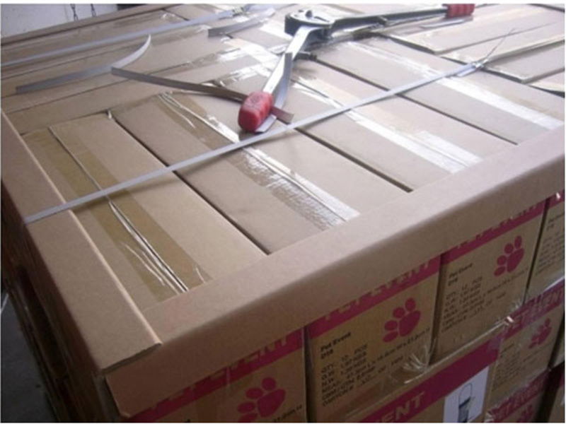 corner board for pet food