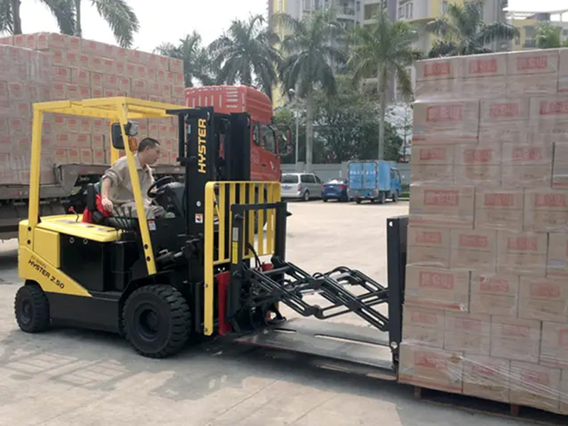 plastic-slip-sheet-in-beverage